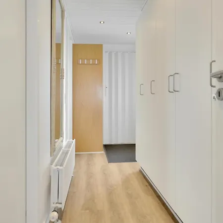 Lejlighed Pæn Og Hyggelig Indrettet Sj3201